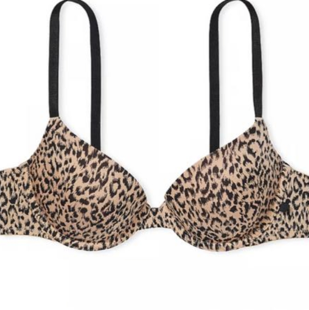 Victoria Secret Lightly-lined Bra size 38B NWT